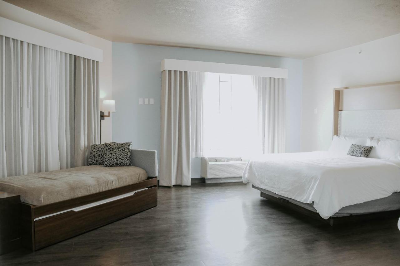Holiday Inn Omaha Downtown - Waterpark By Ihg Kültér fotó